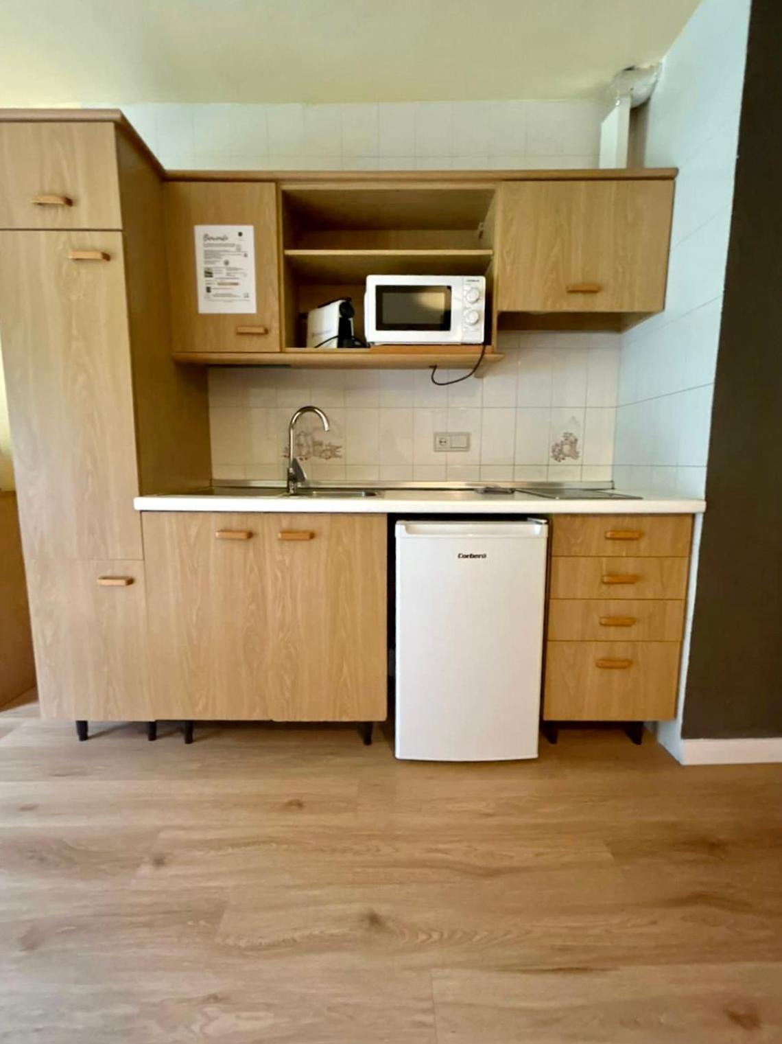 Apartamentos Turisticos Poblado Arinsal Eksteriør bilde