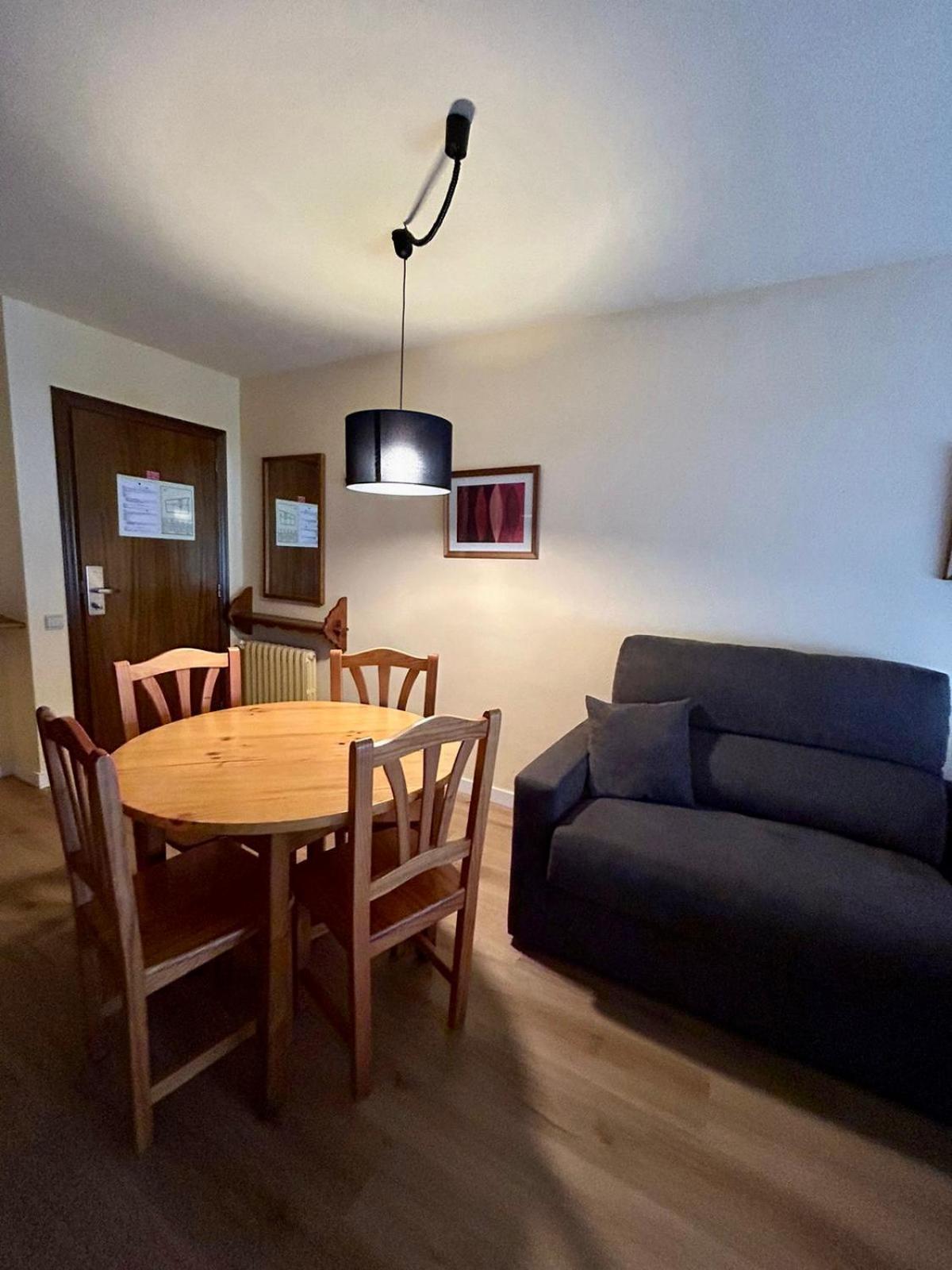 Apartamentos Turisticos Poblado Arinsal Eksteriør bilde