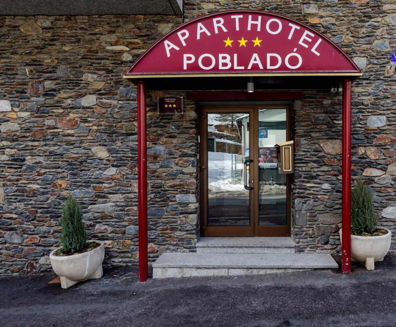 Apartamentos Turisticos Poblado Arinsal Eksteriør bilde
