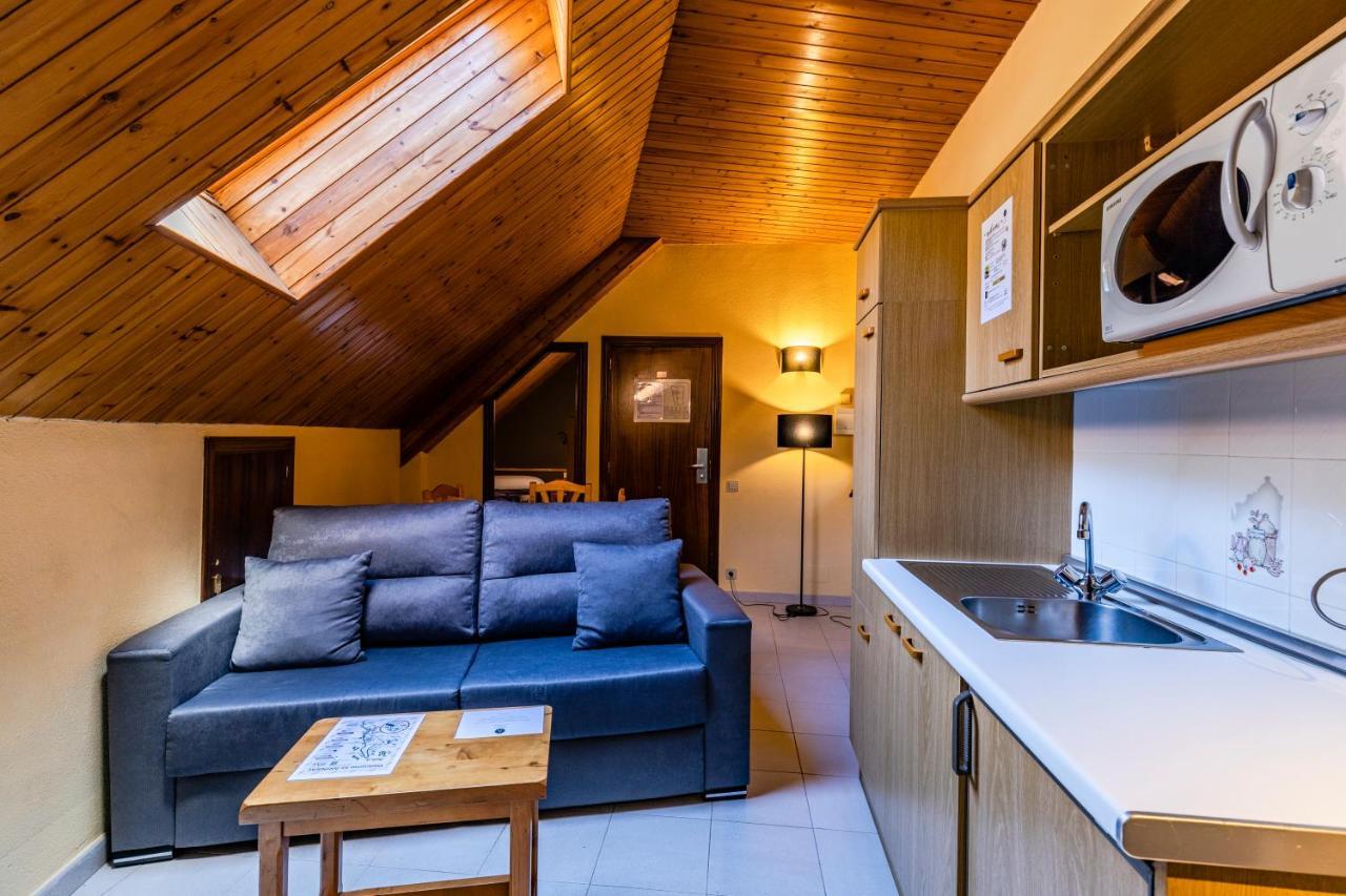 Apartamentos Turisticos Poblado Arinsal Eksteriør bilde